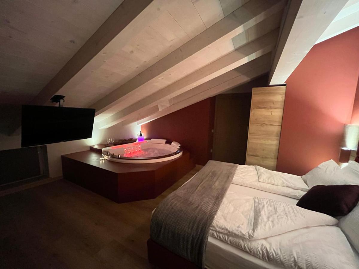 Le Rocce Val Di Non - Quality Room & Breakfast Tassullo المظهر الخارجي الصورة
